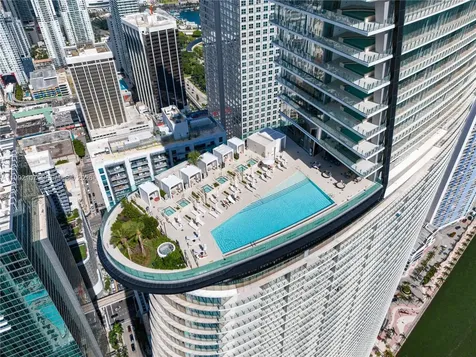 300 Biscayne Boulevard Way Miami FL 33131