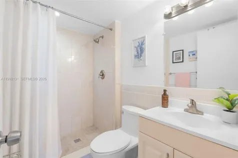 2400 NE 10th Street Pompano Beach FL 33062