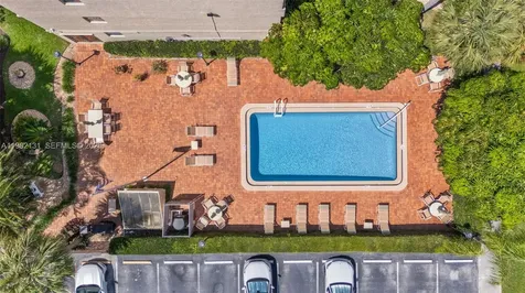 2400 NE 10th Street Pompano Beach FL 33062