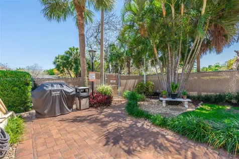 2400 NE 10th Street Pompano Beach FL 33062