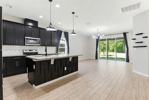 1034 Chelan Falls Drive DeLand FL 32724