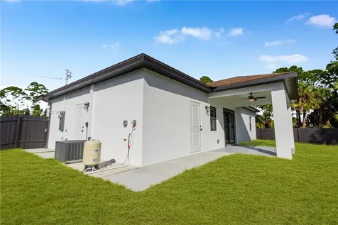 747 S Roma Avenue Lehigh Acres FL 33974