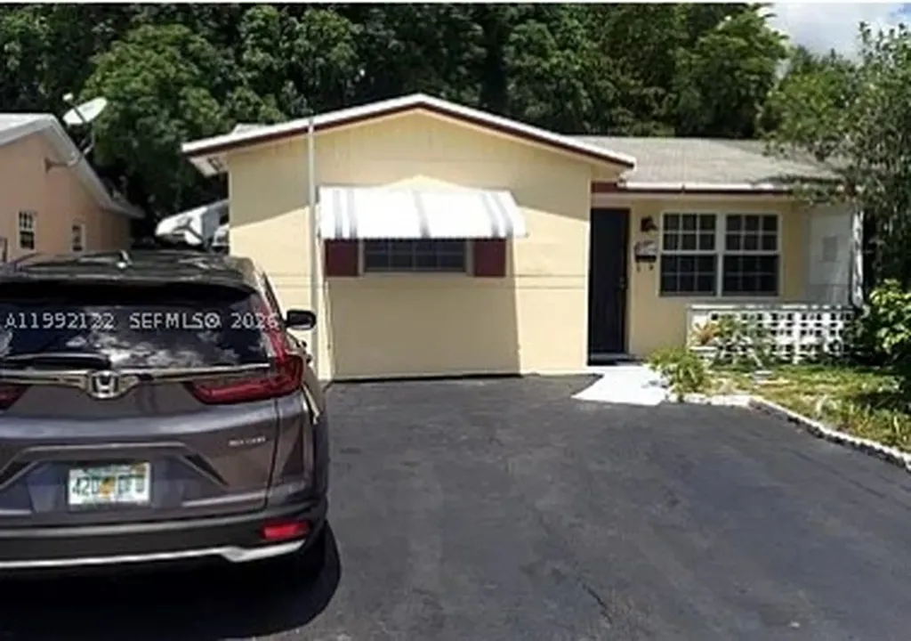 5705 NW 14th Street Lauderhill FL 33313