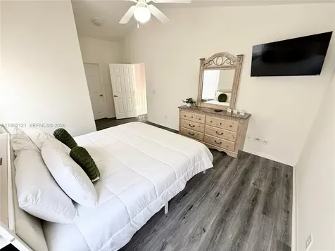 143 Windsor Place Davenport FL 33896