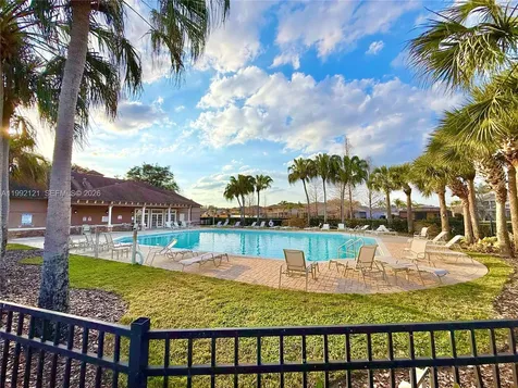 143 Windsor Place Davenport FL 33896