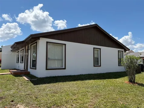 11938 SW 122nd Court Miami FL 33186