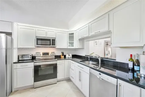 1301 SW 142nd Avenue Pembroke Pines FL 33027