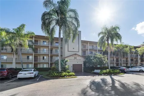 1301 SW 142nd Avenue Pembroke Pines FL 33027