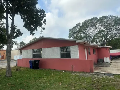 16800 NE 4th Court North Miami Beach FL 33162