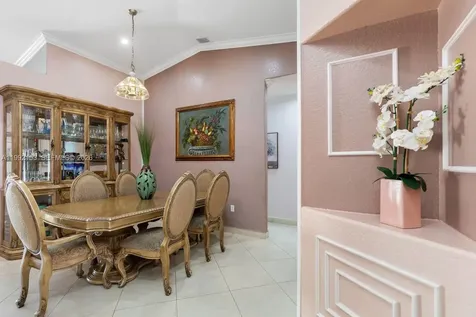 7929 NW 200th Terrace Hialeah FL 33015