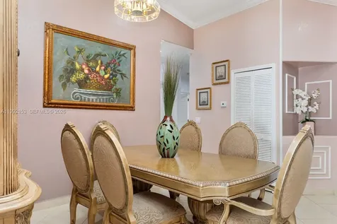 7929 NW 200th Terrace Hialeah FL 33015