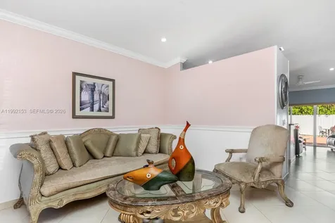 7929 NW 200th Terrace Hialeah FL 33015
