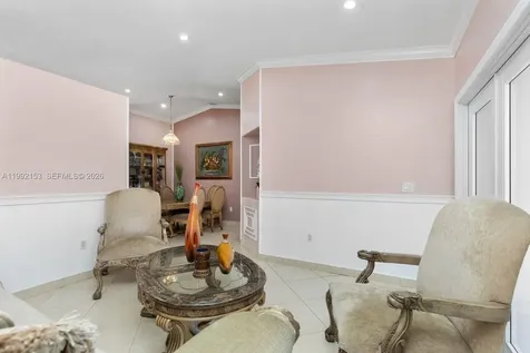 7929 NW 200th Terrace Hialeah FL 33015