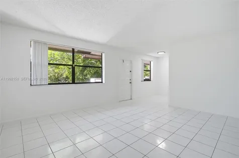 9994 Nob Hill Court Sunrise FL 33351