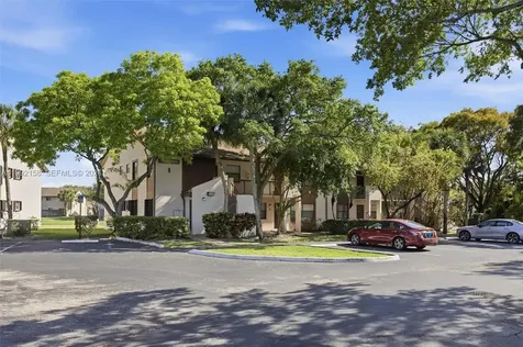 9994 Nob Hill Court Sunrise FL 33351