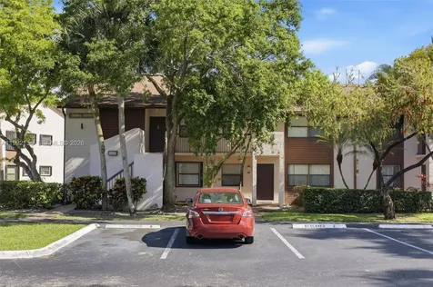 9994 Nob Hill Court Sunrise FL 33351