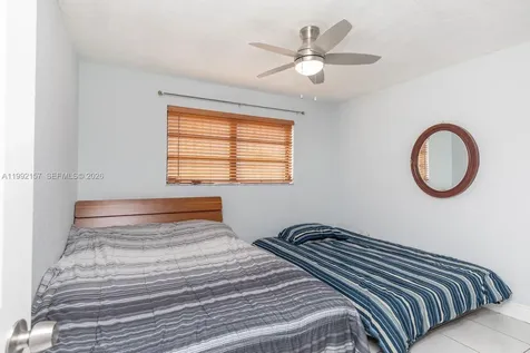 1261 W 43rd Place Hialeah FL 33012