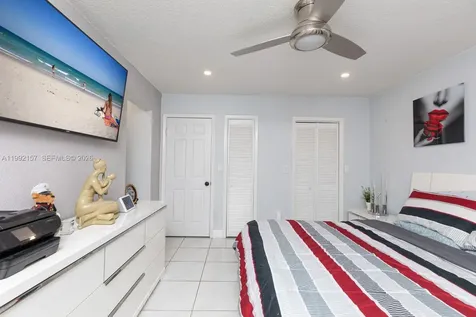 1261 W 43rd Place Hialeah FL 33012