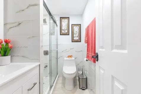 1261 W 43rd Place Hialeah FL 33012