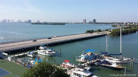 7904 West Drive North Bay Village FL 33141