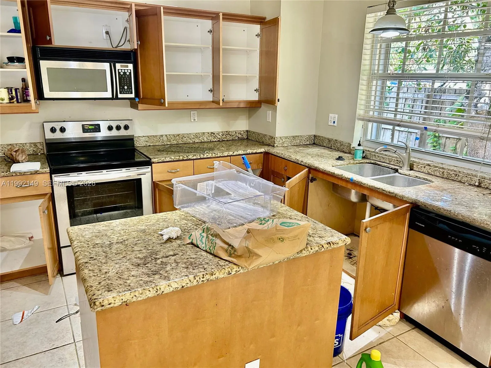 1445 SW 11th Place Fort Lauderdale FL 33312