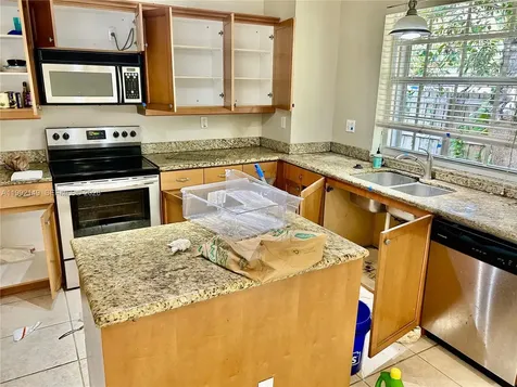 1445 SW 11th Place Fort Lauderdale FL 33312