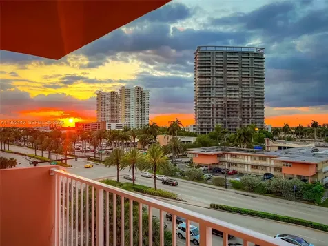 2200 E Hallandale Beach Boulevard Hallandale Beach FL 33009