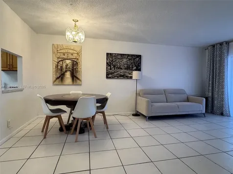 2200 E Hallandale Beach Boulevard Hallandale Beach FL 33009