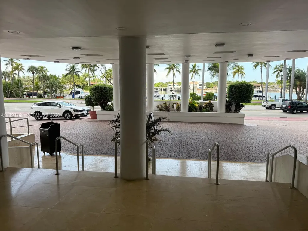5005 Collins Avenue Miami Beach FL 33140
