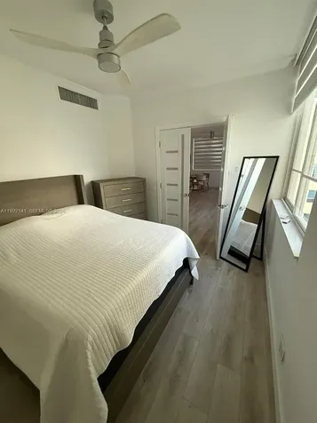 5005 Collins Avenue Miami Beach FL 33140