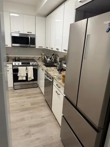 5005 Collins Avenue Miami Beach FL 33140