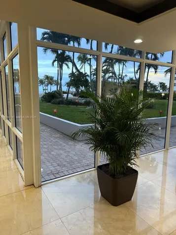 5005 Collins Avenue Miami Beach FL 33140