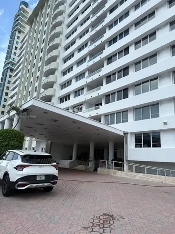 5005 Collins Avenue Miami Beach FL 33140
