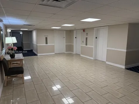 5005 Collins Avenue Miami Beach FL 33140