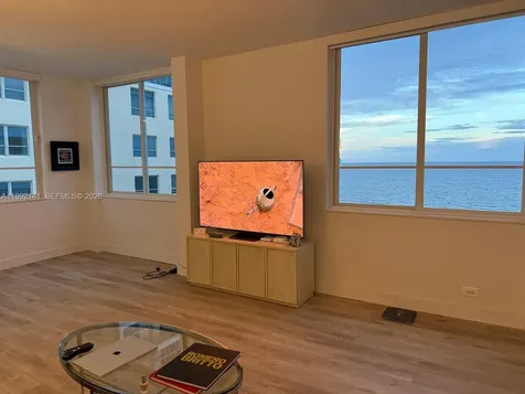 5005 Collins Avenue Miami Beach FL 33140