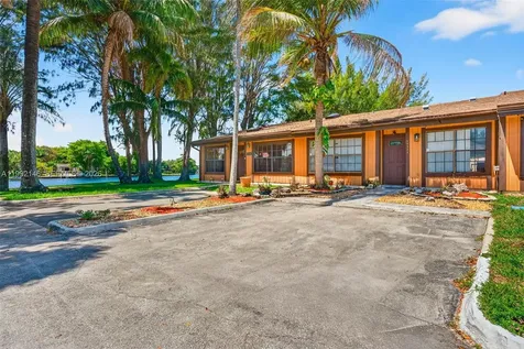 10351 Juniper Court Pembroke Pines FL 33026