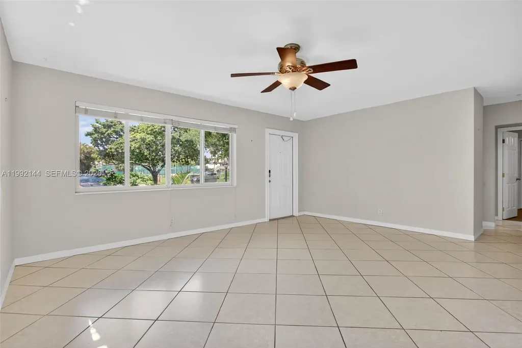 3900 NE 22nd Avenue Lighthouse Point FL 33064