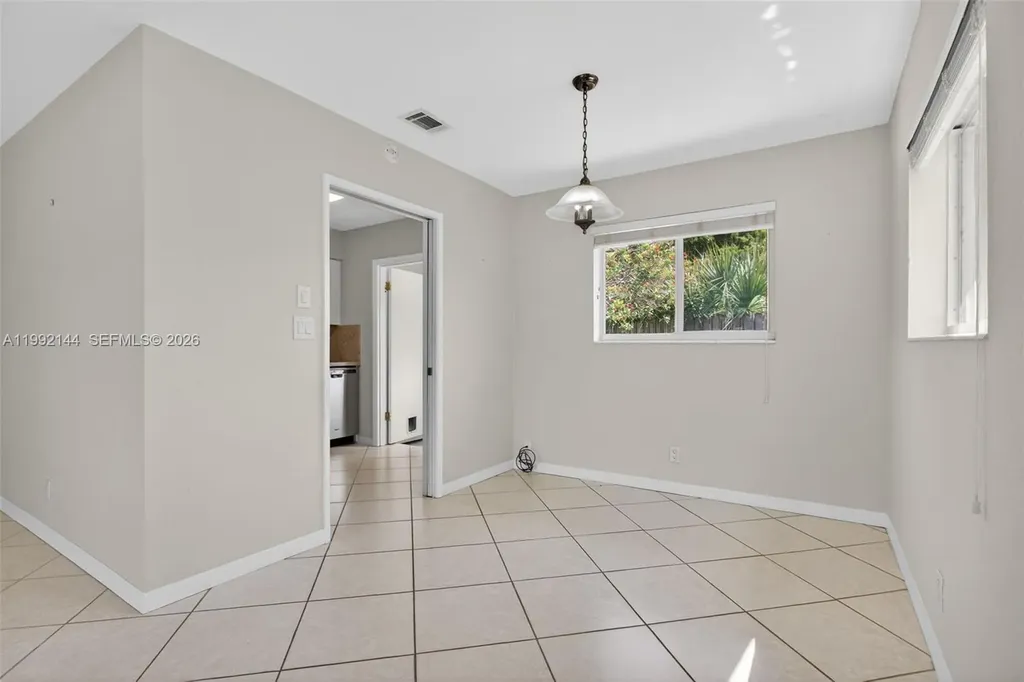 3900 NE 22nd Avenue Lighthouse Point FL 33064