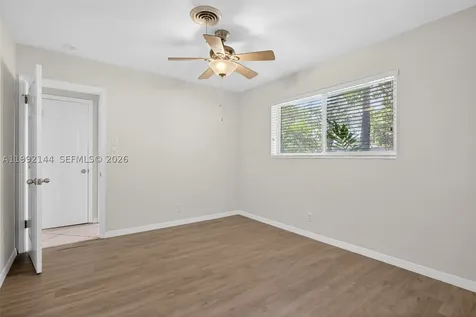 3900 NE 22nd Avenue Lighthouse Point FL 33064
