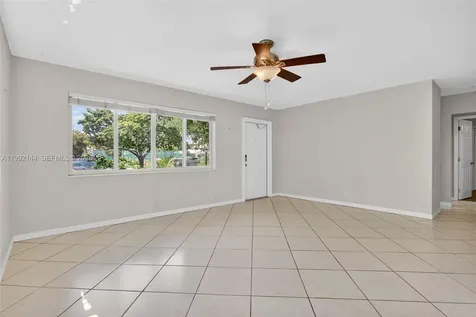 3900 NE 22nd Avenue Lighthouse Point FL 33064