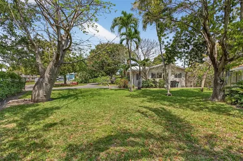 3900 NE 22nd Avenue Lighthouse Point FL 33064