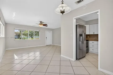 3900 NE 22nd Avenue Lighthouse Point FL 33064