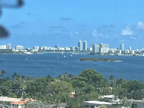 1000 Quayside Terrace Miami FL 33138
