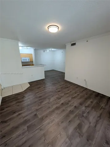 6831 SW 44th Street Miami FL 33155