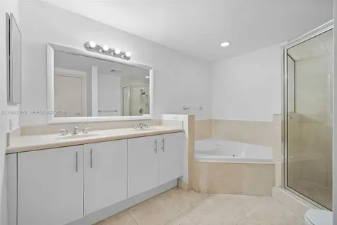 7918 Harbor Island Drive North Bay Village FL 33141