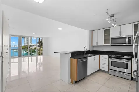 7918 Harbor Island Drive North Bay Village FL 33141