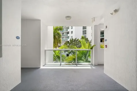 7918 Harbor Island Drive North Bay Village FL 33141