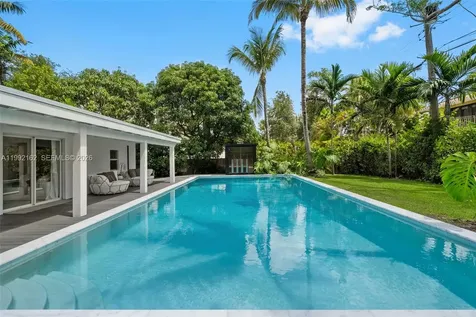 7531 SW 52nd Court Miami FL 33143