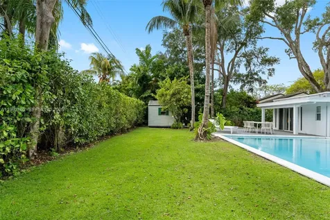 7531 SW 52nd Court Miami FL 33143