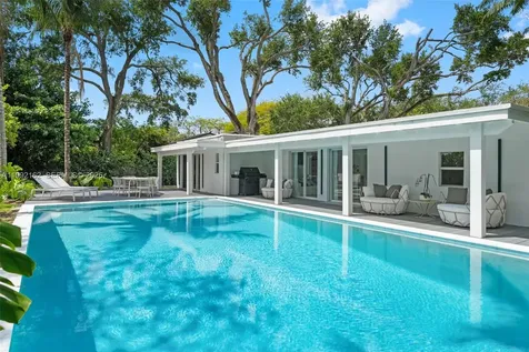 7531 SW 52nd Court Miami FL 33143
